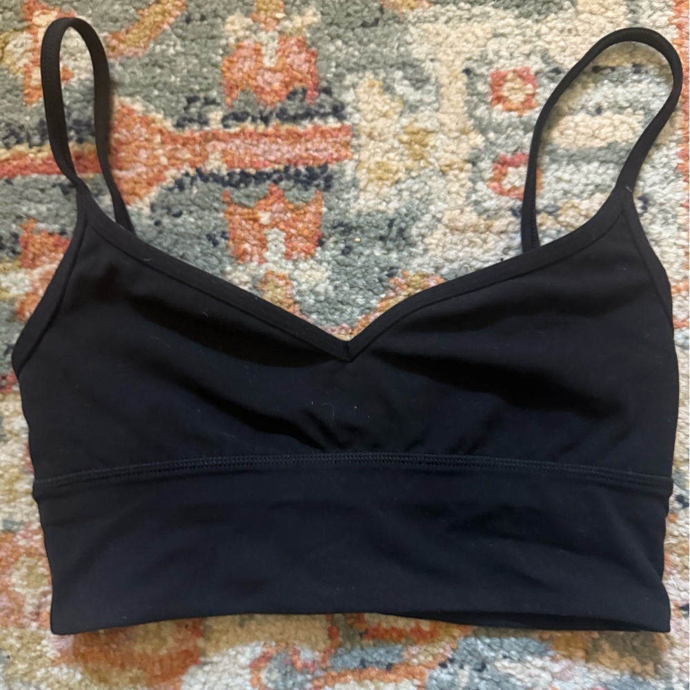 Black Lulu lemon bra